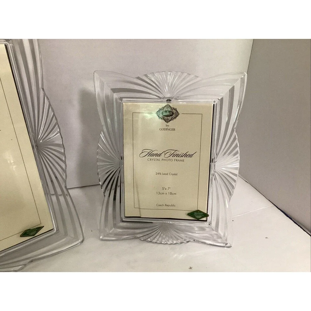 Shannon Crystal by godinger 24% lead Crystal photo frame set of 2 8”x10”, 5”x7”